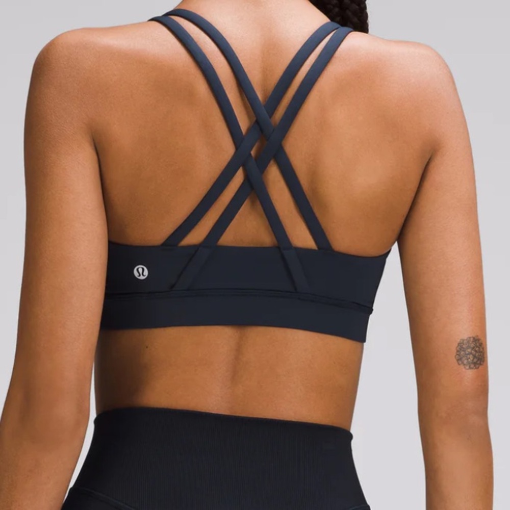 Lululemon Energy Crisscross Strappy Black Sports Bra size 8 NWOT